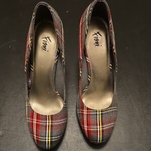 FIONI Clothing Red and Gray Plaid Heels